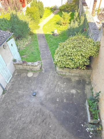 Maison à SAINT-JEAN-D'ANGELY, 17400 - 8 pièces 192m²