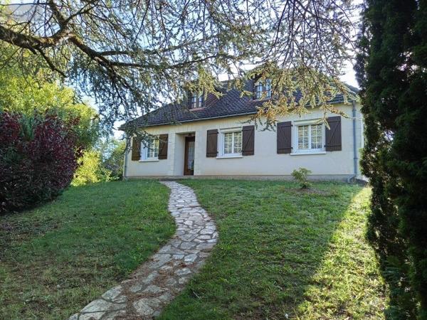 Maison à vendre à Bléré dans l'Indre-et-Loire (37150), ref : 021/PA0666