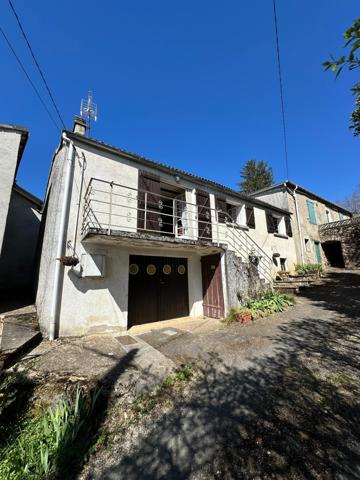 Charmante Maison de Hameau à Vendre -