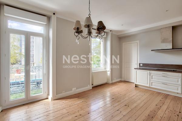 APPARTEMENT DE STANDING 2 CHAMBRES SAINT BRIEUC GARE SNCF AVEC JARDIN