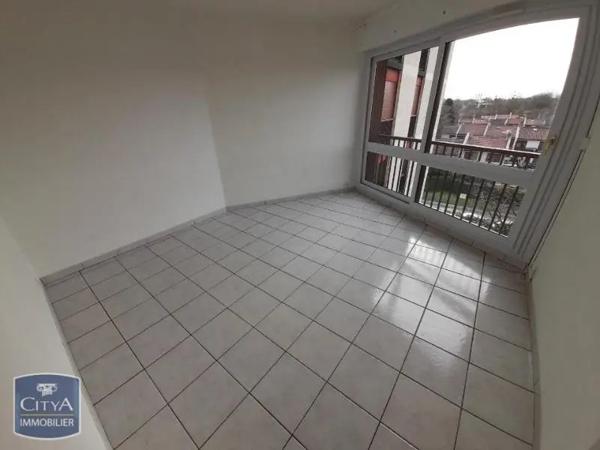 Appartement à louer 4 pièces 84.62m² Ris-Orangis (91130)
