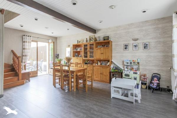 Maison à vendre 535 000 € Poissy 5 p 93 m² DPE D