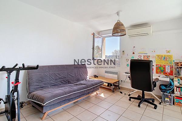 T2 Résidence avec Piscine, vue dégagée, balcon, exposition Ouest et place de parking