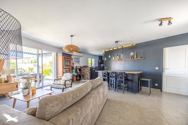Maison à vendre 317 000 € Angliers 5 p 94 m² DPE C