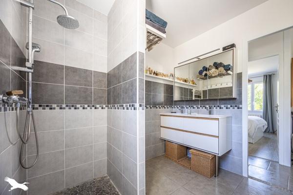 Maison à vendre 317 000 € Angliers 5 p 94 m² DPE C