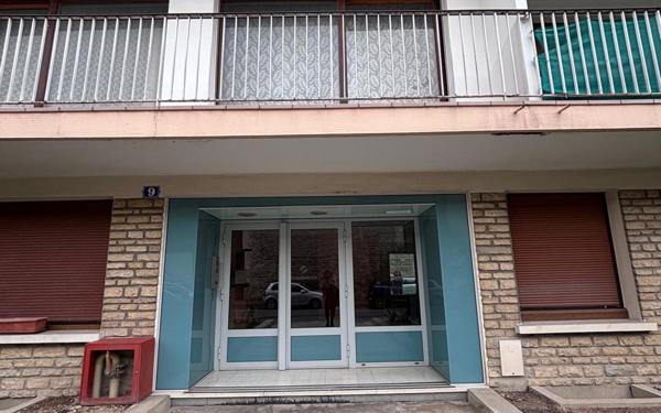 Appartement à vendre    3 pièces • 81 m2 Châlons-en-Champagne