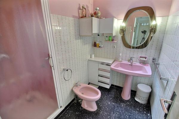 A VENDRE MAISON DE VILLE F4/5 SUR TERRAIN 3 FACES AU COEUR DU VILLAGE