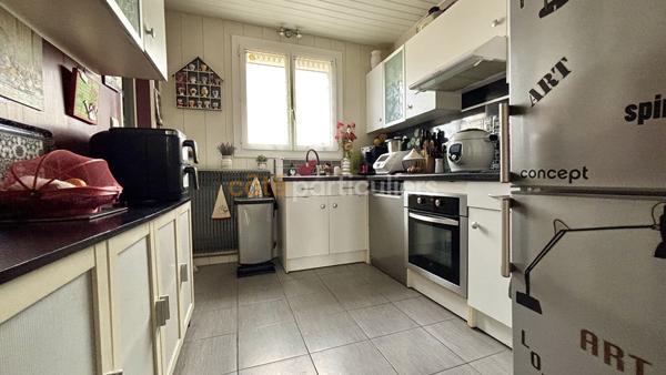 Vente Appartement78,09 m² - 4 Pièces - BORDEAUX (33200)