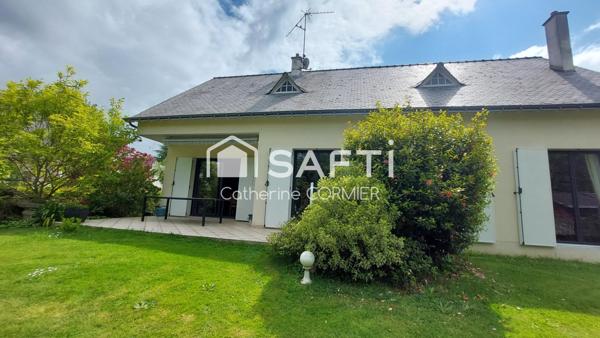 Maison de 8 pièces avec garage et jardin