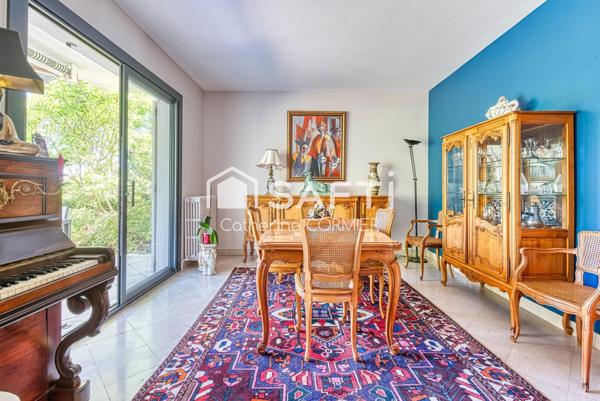 Maison de 8 pièces avec garage et jardin