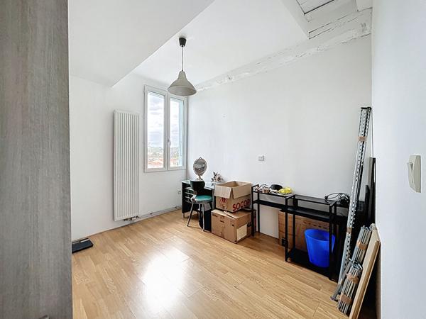 A vendre maison de caractère, quartier calme, centre ville Auch avec extérieur