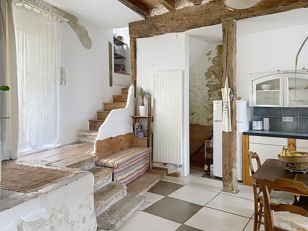 A vendre maison de caractère, quartier calme, centre ville Auch avec extérieur