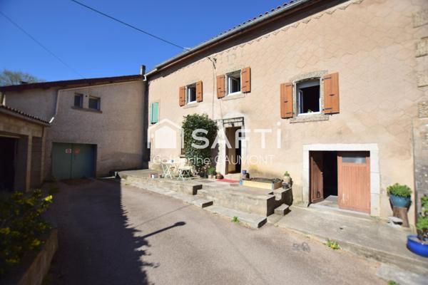 Charmante maison de hameau, garage, terrain