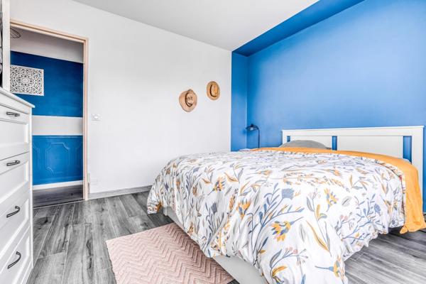 EXCLUSIVITÉ, Christophe Michaudelle Capifrance vous propose à MEAUX, appartement 4 pièces avec ses 2 terrasses (65 m²) - 3 chambres - dernier étage - 1 place de stationnement.