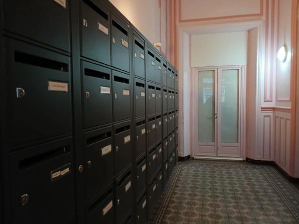 "Studio loué – immeuble st louis – Balcon – Vichy centre – Idéal investisseur"