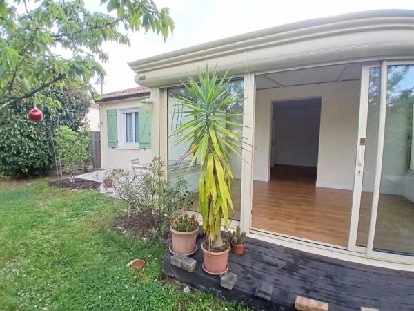 Vente                                                      Maison
                        
                     5 pièces                      108 m2                     à Saint-Sébastien-sur-Loire