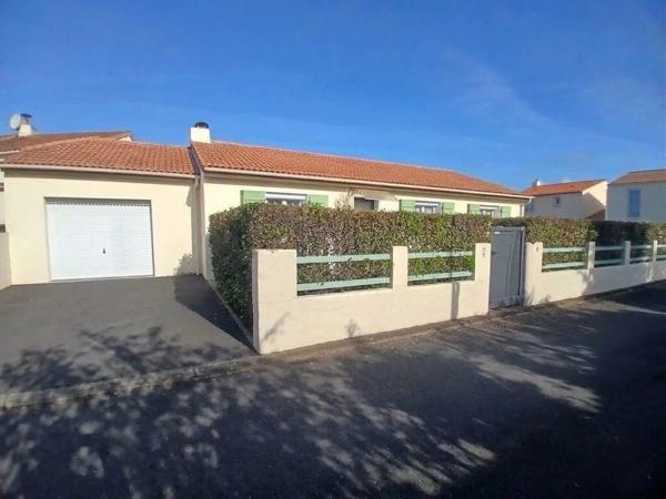 Vente                                                      Maison
                        
                     5 pièces                      108 m2                     à Saint-Sébastien-sur-Loire