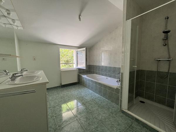 Maison 5 pièce(s) 4 chambre(s) 134 m²