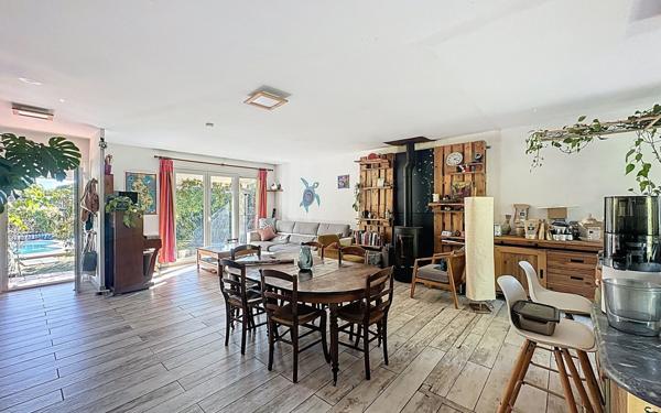 Maison à vendre    5 pièces •  Langlade