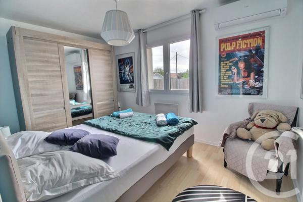 Maison à vendre  6 pièces - 147 m 2   PESSAC  - 33