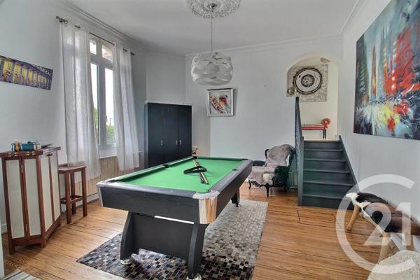 Maison à vendre  6 pièces - 147 m 2   PESSAC  - 33