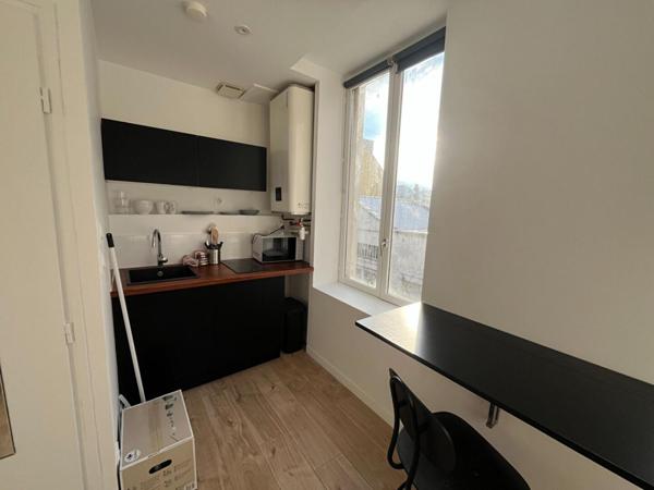A LOUER : T1 à LILLE • Rue Léon Gambetta - WAZEMMES • 440 € CC • Réf. 1001-02
