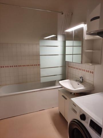 Bel Appartement T2 à louer, centre ville, dans résidence calme