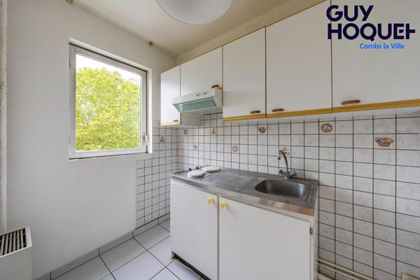 À vendre : Studio au Mée-sur-Seine avec terrasse et cave
