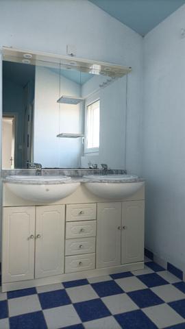 Maison 4 pièce(s) 104.89 m2 + Studio,  
La plaine sur mer 44770