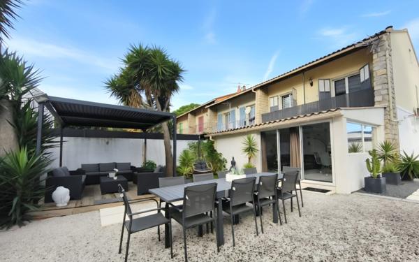 Appartement à vendre    4 pièces • 96,70 m2 La Seyne-sur-Mer