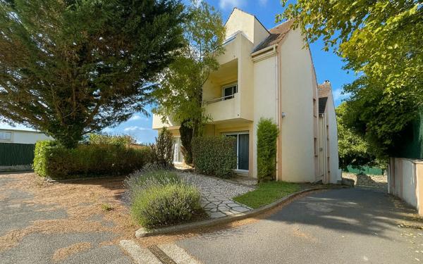 Appartement à vendre    1 pièce • 31,17 m2 Saint-Germain-lès-Corbeil