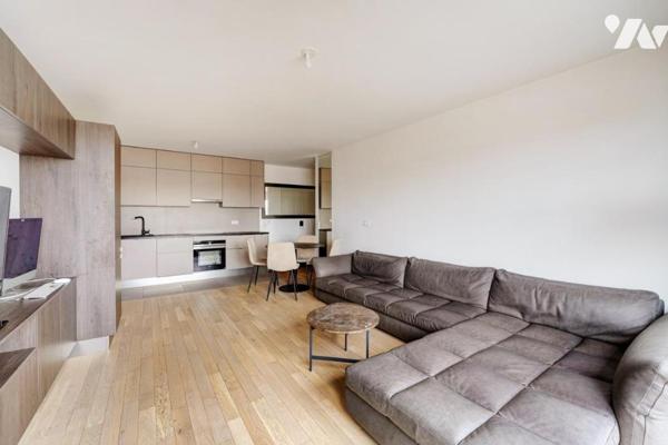 Appartement de 3 pièces en parfait état avec petite terrasse et vue dégagée