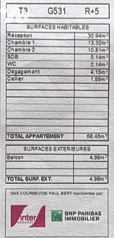 Appartement de 3 pièces en parfait état avec petite terrasse et vue dégagée