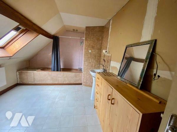 BAISSE DE PRIX et BELLE OPPORTUNITE pour cette maison proche du centre bourg de La Ferté-Imbaul...