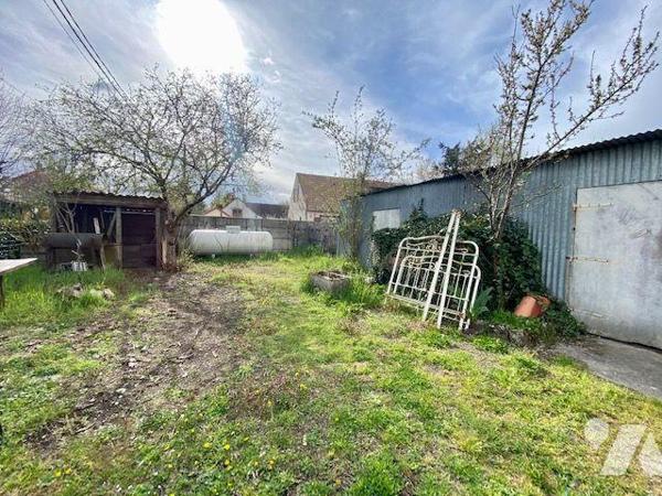 BAISSE DE PRIX et BELLE OPPORTUNITE pour cette maison proche du centre bourg de La Ferté-Imbaul...