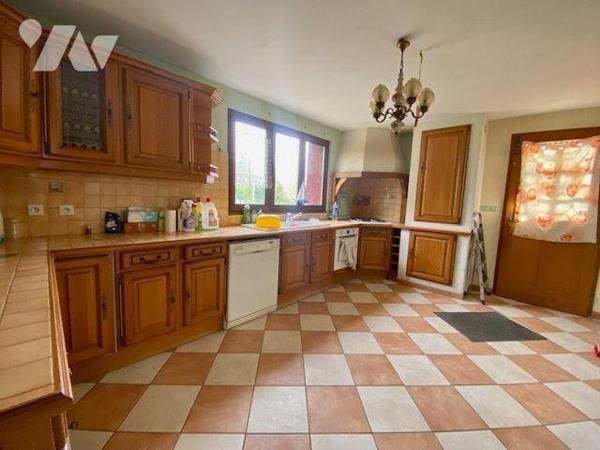 BAISSE DE PRIX et BELLE OPPORTUNITE pour cette maison proche du centre bourg de La Ferté-Imbaul...