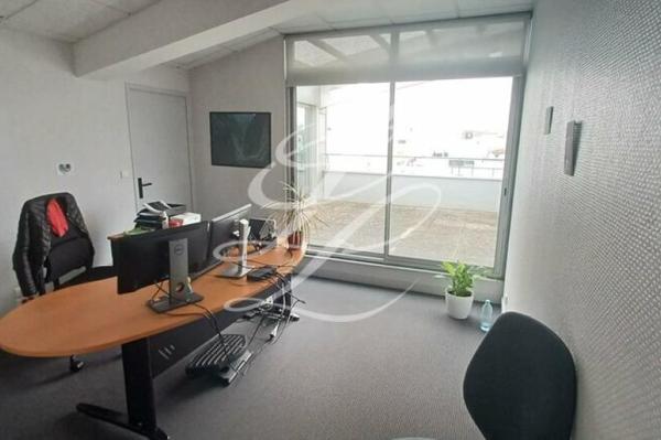 Vente - BUREAUX 624 m 2