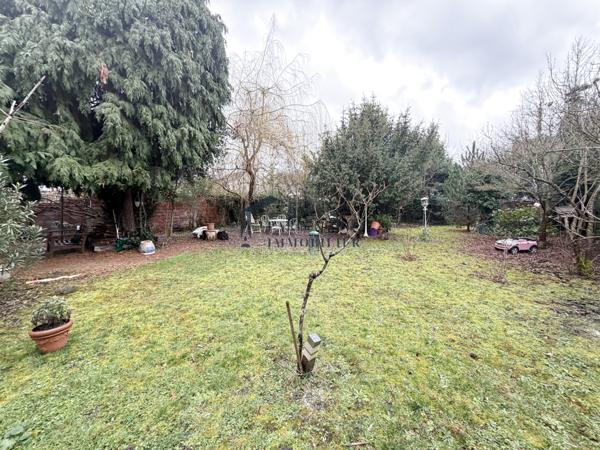 Le Blanc-Mesnil (93150) MAISON FAMILIALE - LE BLANC MESNIL SUD - JARDIN SANS VIS-A-VIS