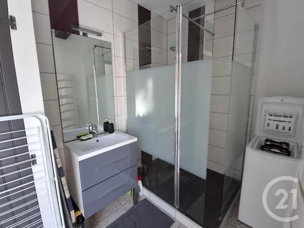 Maison à vendre  4 pièces - 76,80 m 2   JULLOUVILLE  - 50