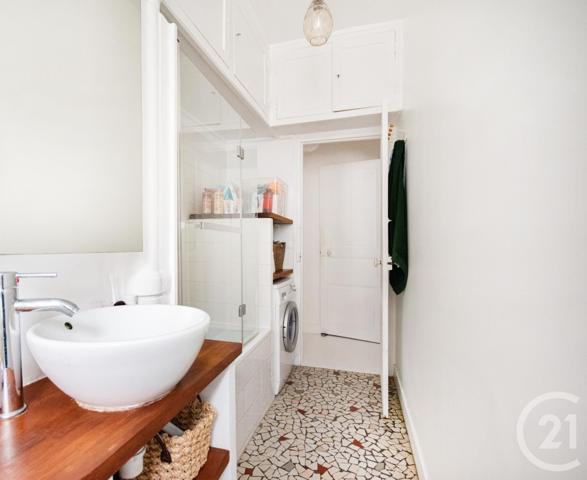 Appartement F3 à vendre  3 pièces - 60,88 m2 PARIS - 75010