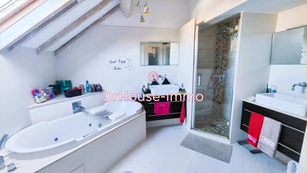 Maison à vendre 8 pièces de 253 m²
