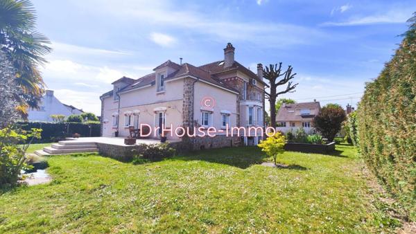 Maison à vendre 8 pièces de 253 m²