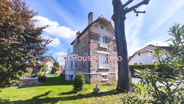 Maison à vendre 8 pièces de 253 m²