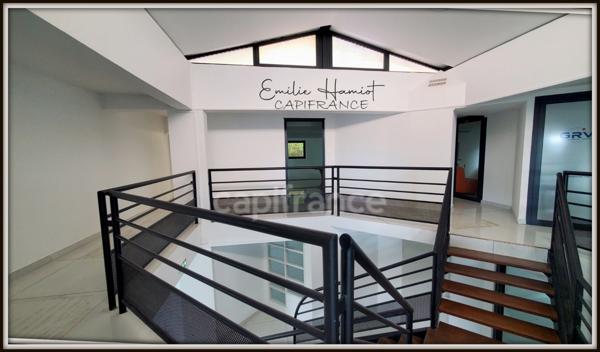 A louer - Local professionnel de 55m² - Zone France - Fort de France - Quartier Dillon Stade