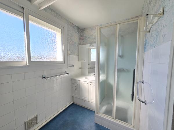 Appartement lumineux avec grand balcon