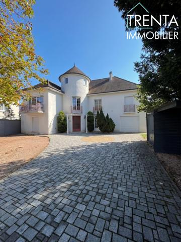 Magnifique maison de maître au charme exceptionnel à Lure