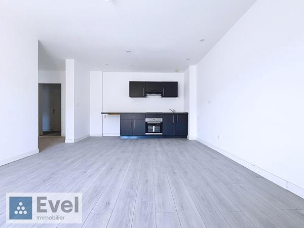 LOCATION MOYEUVRE GRANDE F3 RENOVE - BALCON