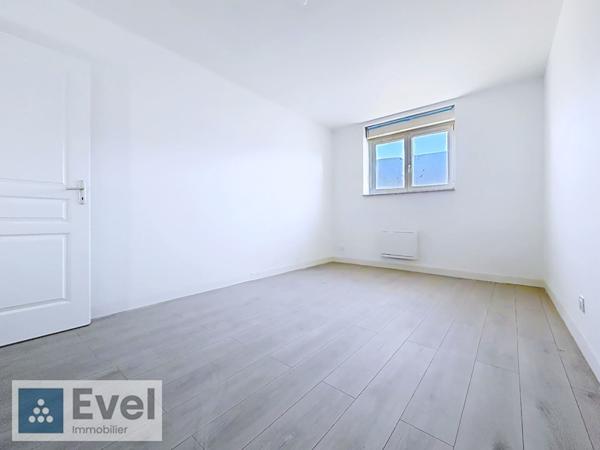 LOCATION MOYEUVRE GRANDE F3 RENOVE - BALCON