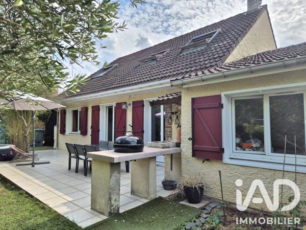 Maison à vendre 6 pièces 138 m² Saint-Pierre-du-Perray