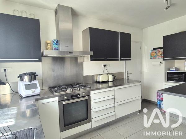 Maison à vendre 6 pièces 138 m² Saint-Pierre-du-Perray